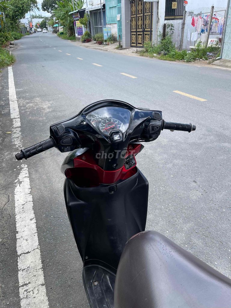 Honda Vision 2016 máy zin êm fun chức năng. Mua bán Xe máy tại Quận Cái Răng Cần Thơ được đăng bởi Cầm Đồ Minh Tấn hình 5