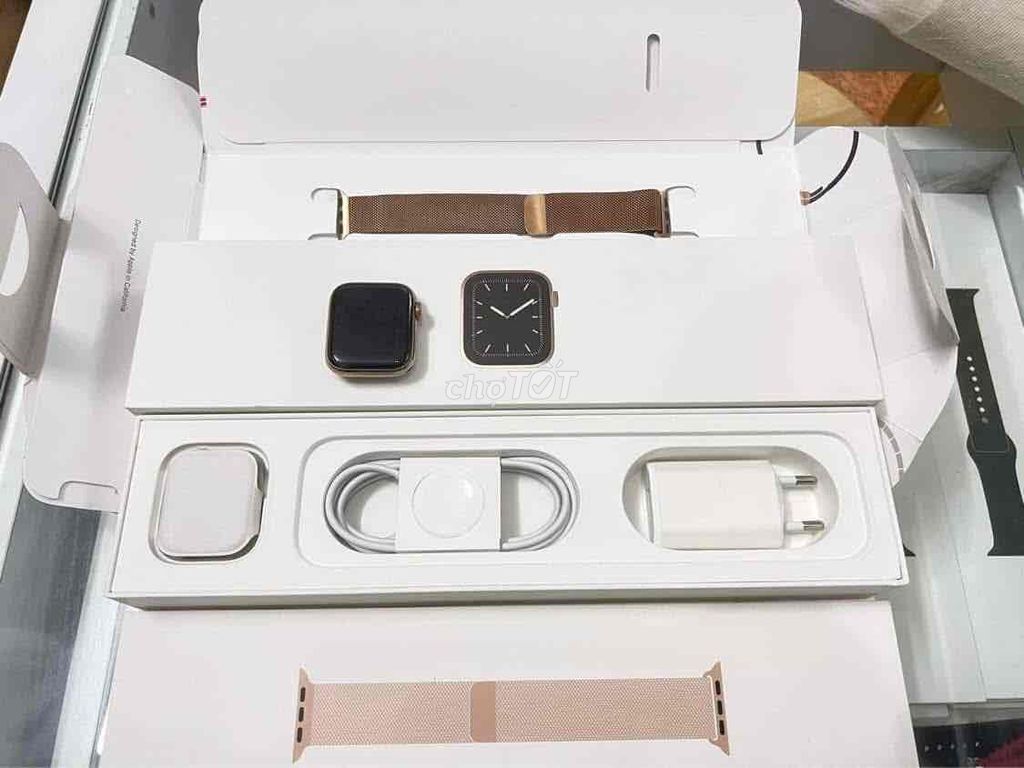 Bán apple watch sr5/44 Thép gold milan fullbox