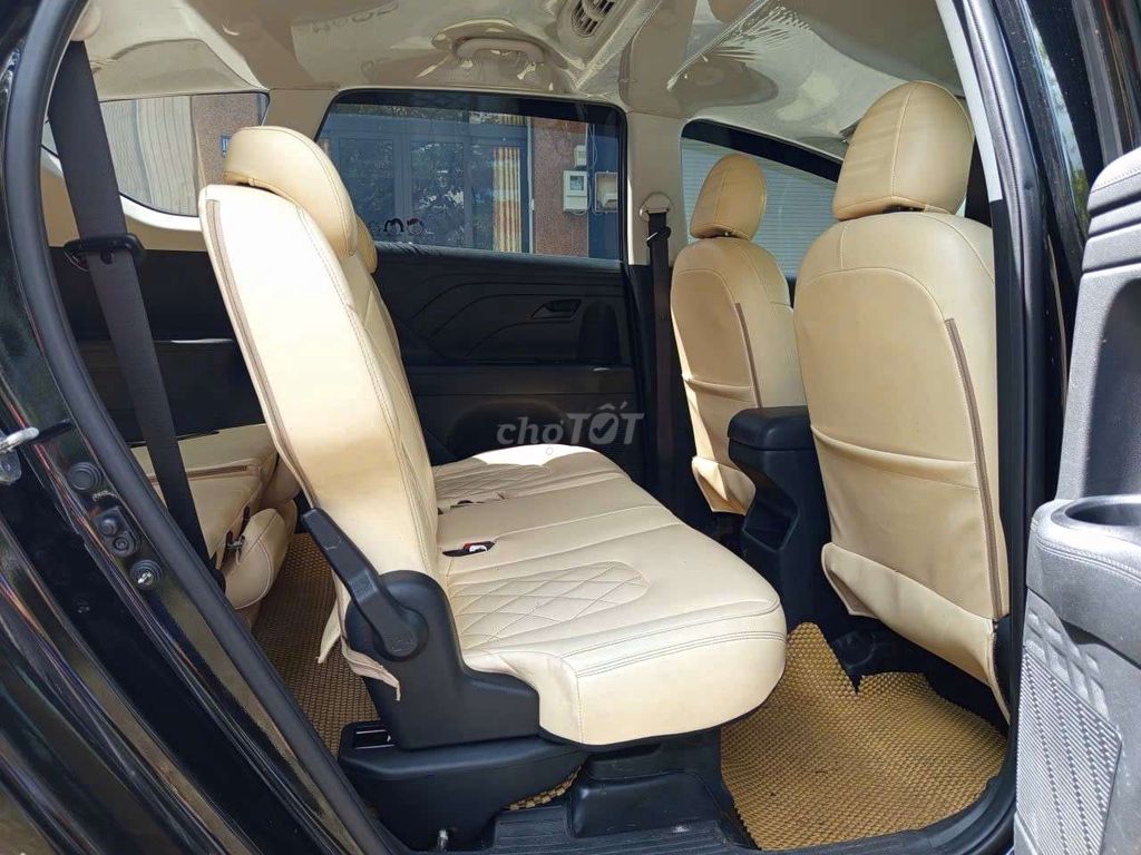 Hyundai Stargazer Đen 7 chỗ. Mua bán Ô tô tại Quận 6 Tp Hồ Chí Minh được đăng bởi Nhan Dũng hình 5