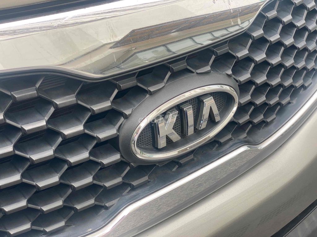 Kia Sorento 2010 - 64000 km. Mua bán Ô tô tại Thành phố Dĩ An Bình Dương được đăng bởi Trung tâm xe qua sử dụng Di An Ford hình 8