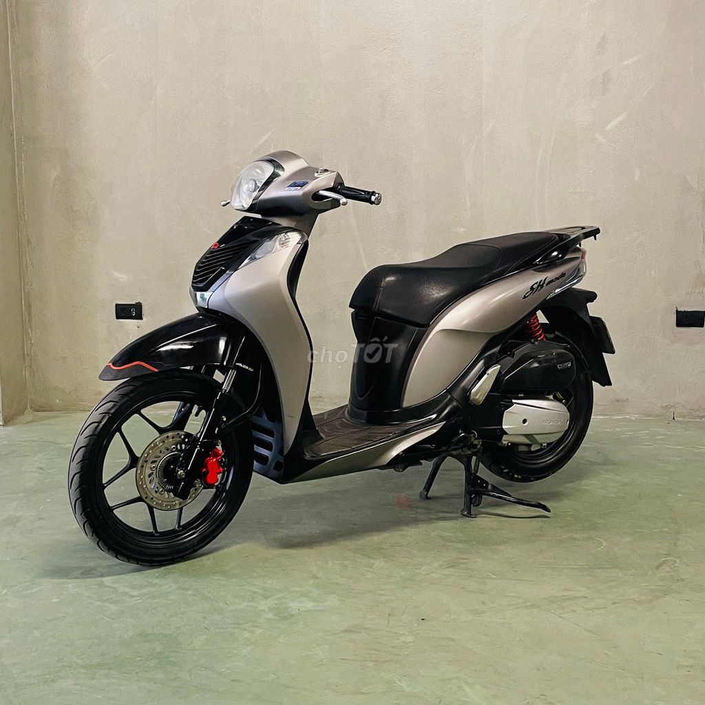 Honda SH Mode Bạc. Mua bán Xe máy tại Quận Bắc Từ Liêm Hà Nội được đăng bởi iMotorbike Hà Nội hình 3
