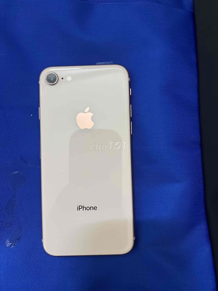 Apple iPhone 8 64GB Vàng hồng. Mua bán Điện thoại tại Quận 3 Tp Hồ Chí Minh được đăng bởi Hana hình 1