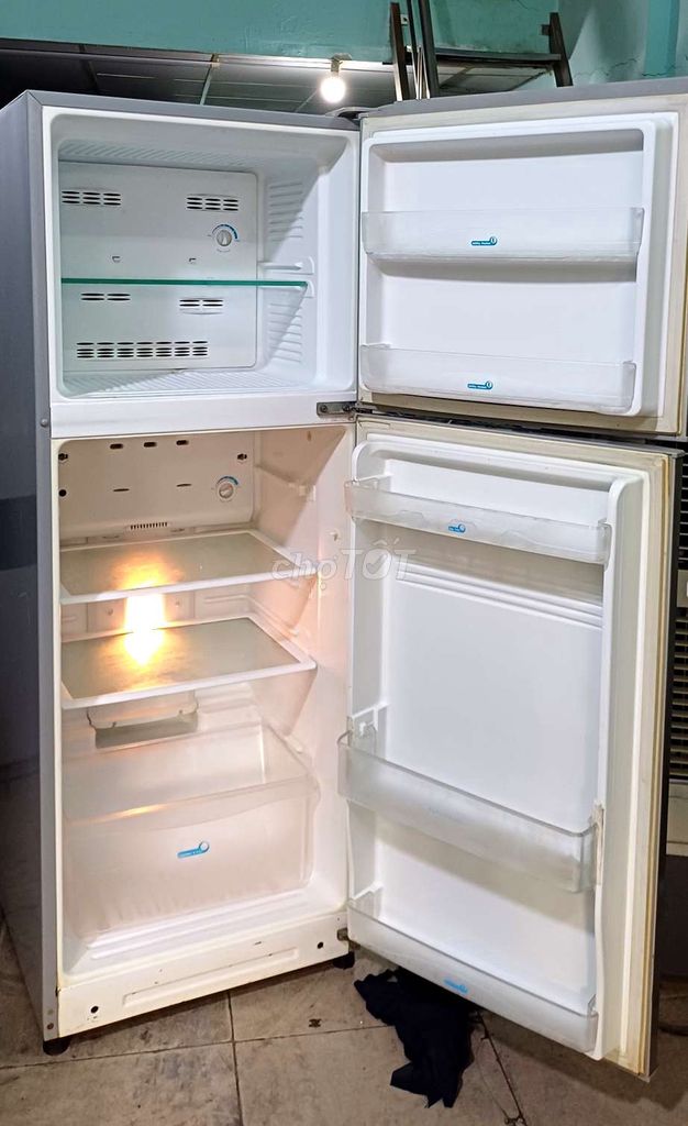 Tủ lạnh whirlpool 210 lít bảo hành 3 tháng