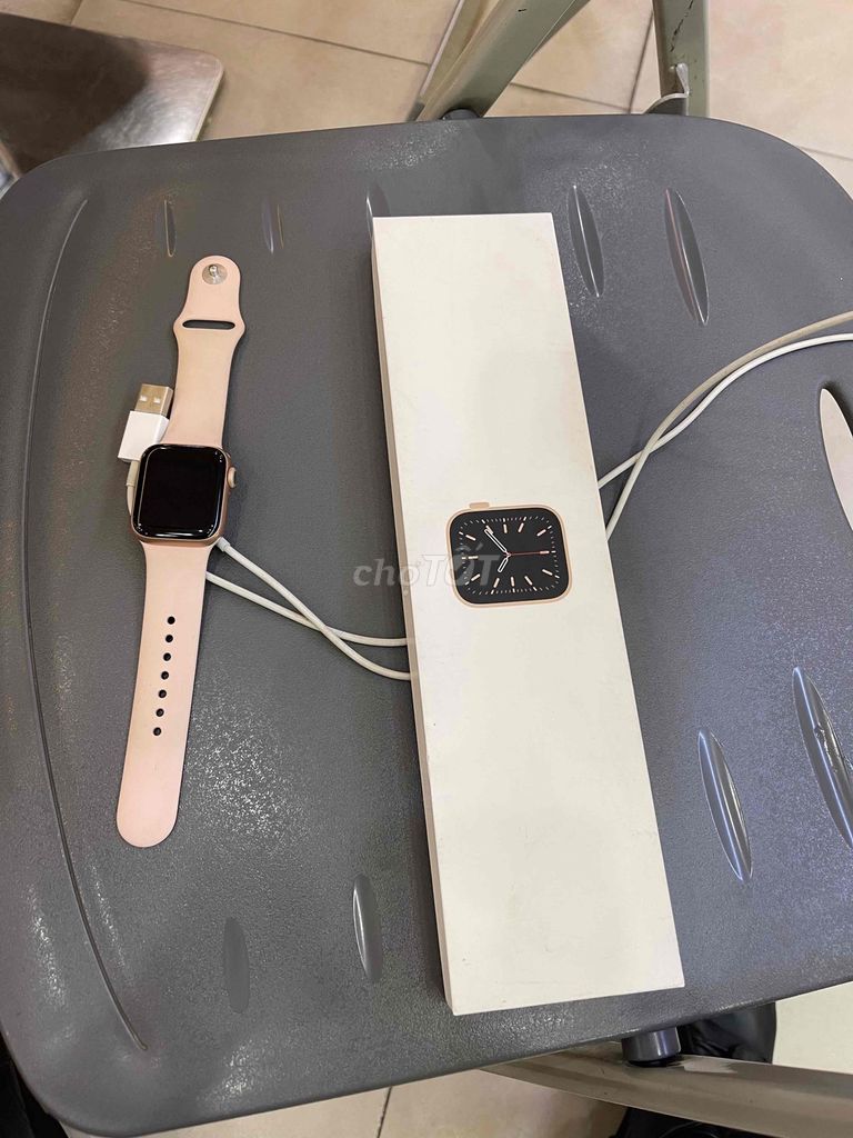 Apple watch s6 size 40 GPs mua TGDd ko đeo tới