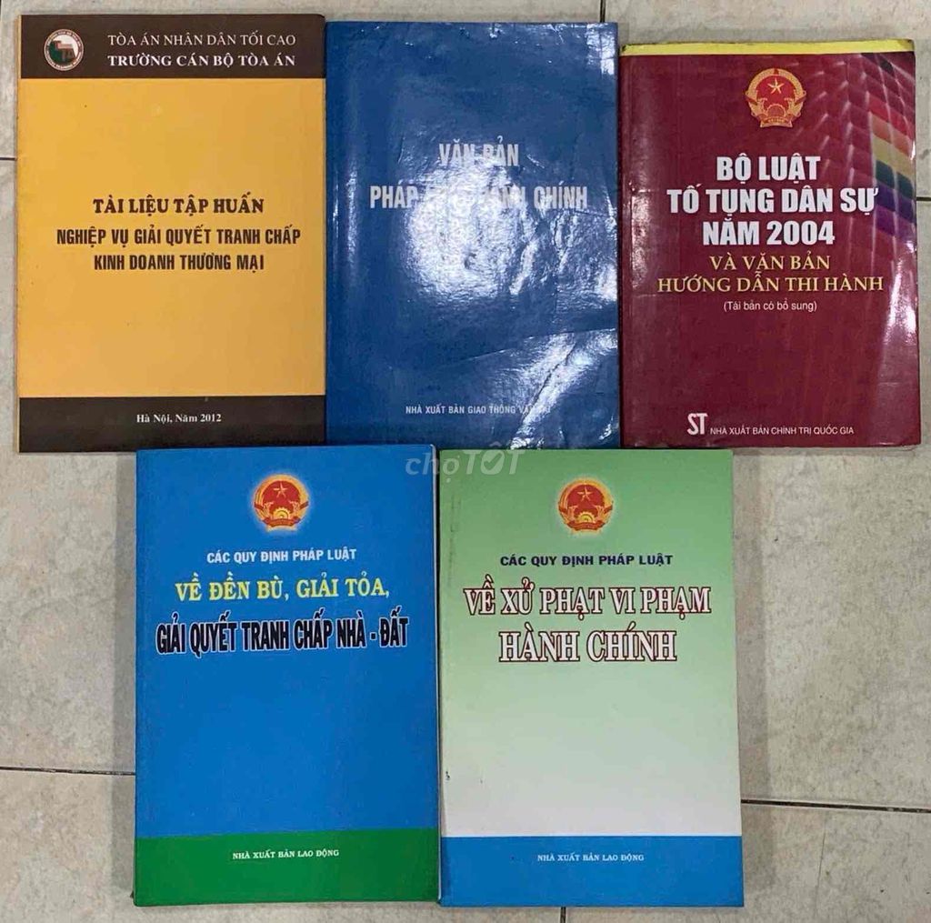 1 Thanh lý sách ko dùng giá rẻ từ 10k-50k