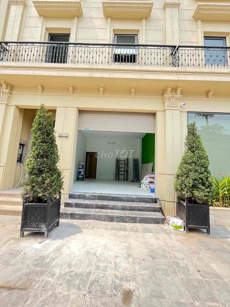 mặt bằng kinh doang tại phố đi bộ Carnaby 214  nguyễn xiển thanh xuân. Cho thuê văn phòng, mặt bằng kinh doanh tại Quận Thanh Xuân Hà Nội được đăng bởi Phạm Minh hình 1