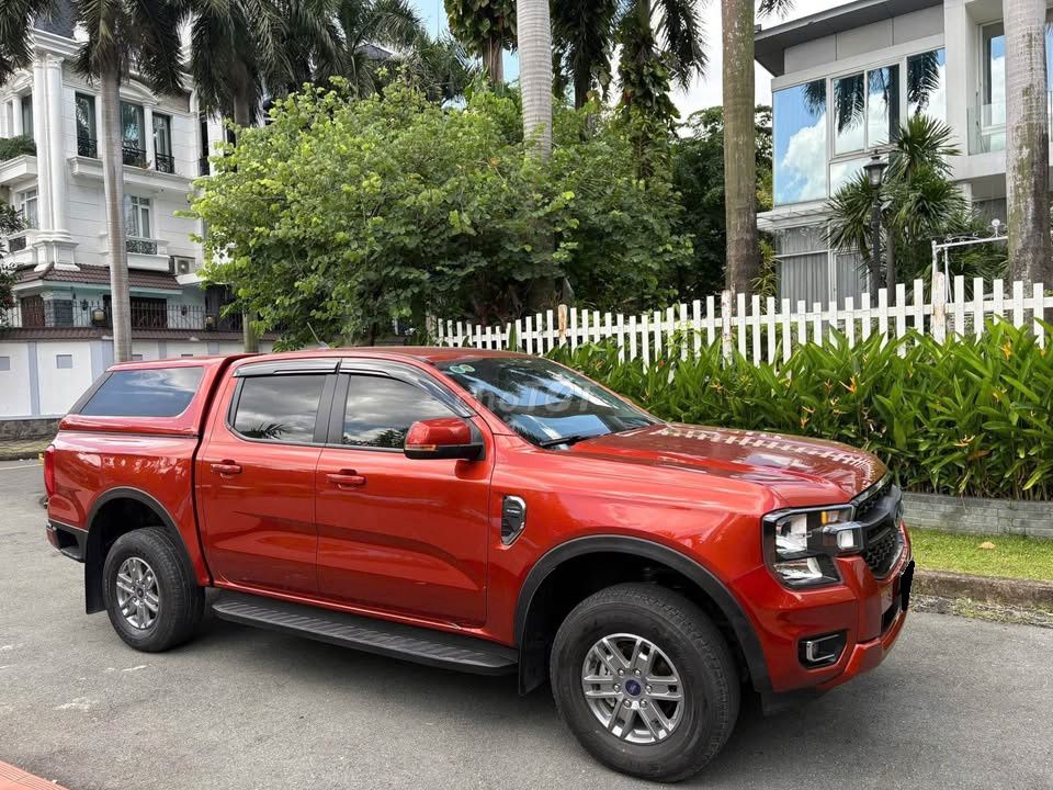 Ford Ranger 2024 máy dầu, số tự động 2 cầu. Mua bán Ô tô tại Quận Gò Vấp Tp Hồ Chí Minh được đăng bởi Xuân Trường hình 3