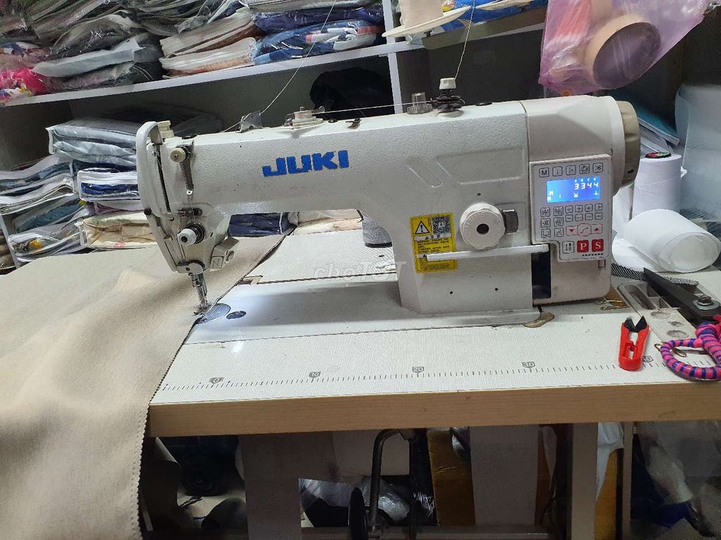 Máy may điện tử Juki 1 kim DDL-8700B-7. Mua bán Đồ chuyên dụng, Giống nuôi trồng tại Quận Thanh Khê Đà Nẵng được đăng bởi Màn Rèm Chăn Ga Gối Nệm Hương Mai hình 1