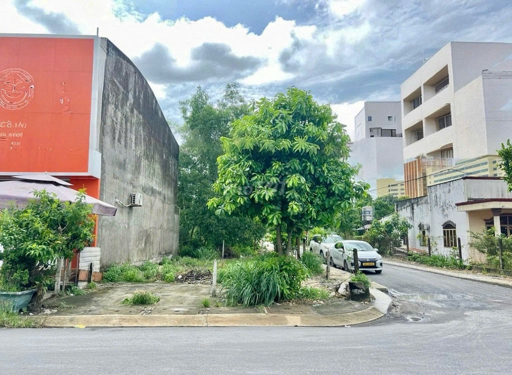 Đất góc 2 mặt tiền 210m2 Tân An Hội gần Bệnh viện Củ Chi giá 500triệu