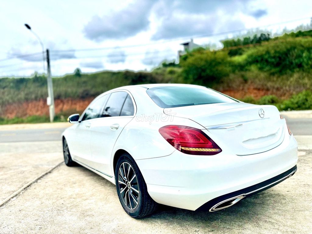 Mercedes Benz C200 2019 - 61000 km. Mua bán Ô tô tại Thành phố Đà Lạt Lâm Đồng được đăng bởi Sỹ Thiên Kim Nguyễn hình 7
