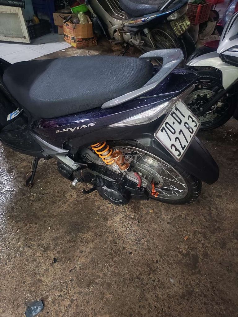 Yâmha Luvias 2015 fi cần bán. Mua bán Xe máy tại Thành phố Thuận An Bình Dương được đăng bởi Vũ hình 1