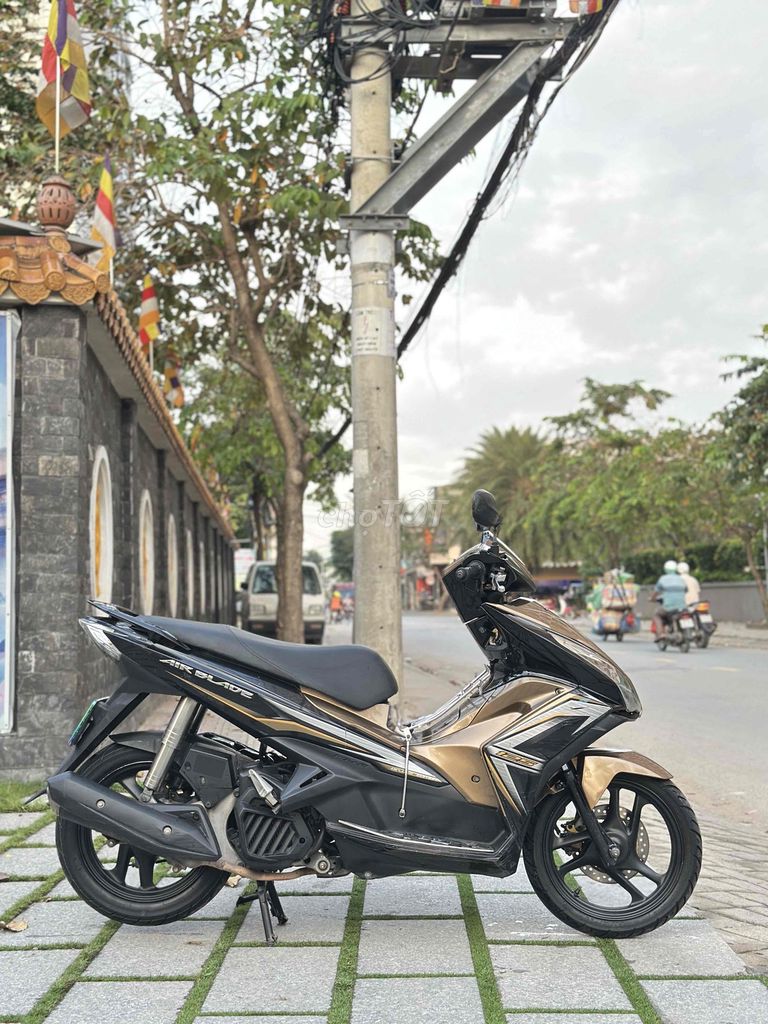 Honda Airblade 125 2014 Vàng đồng. Mua bán Xe máy tại Thành phố Thủ Đức Tp Hồ Chí Minh được đăng bởi Xe Máy Trường Thịnh hình 5