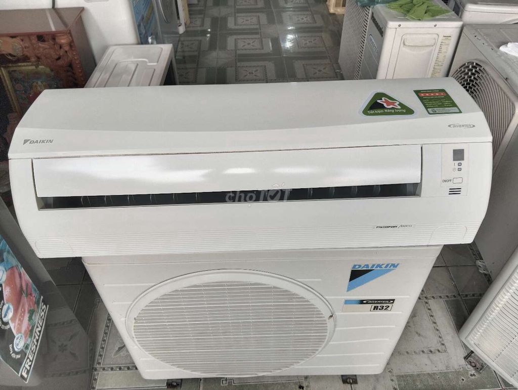 Máy lạnh Daikin 1hp inverter mới đẹp như hình