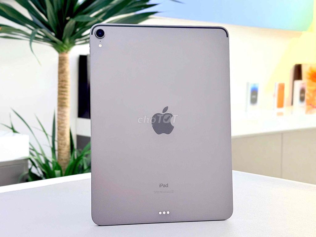 Apple iPad Pro 11 inch 512GB GRAY WIFI. Mua bán Máy tính bảng tại Quận 10 Tp Hồ Chí Minh được đăng bởi Phát Thành Store hình 1