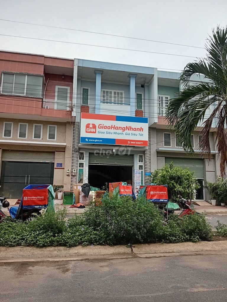 Cho thuê nhà gần cổng chính công ty pouchen Hóa An, Quốc lộ 1K