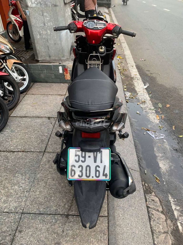 Yamaha Nouvo năm 2014 mới 90% Bstp chính chủ. Mua bán Xe máy tại Quận Tân Phú Tp Hồ Chí Minh được đăng bởi Tuanduy hình 5