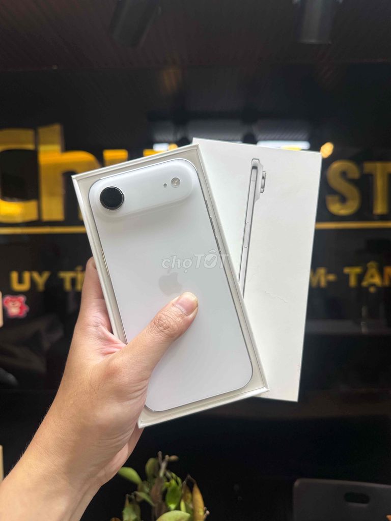 Apple iPhone AIR 256GB Trắng. Mua bán Điện thoại tại Thành phố Thủ Đức Tp Hồ Chí Minh được đăng bởi Phạm Huy hình 1