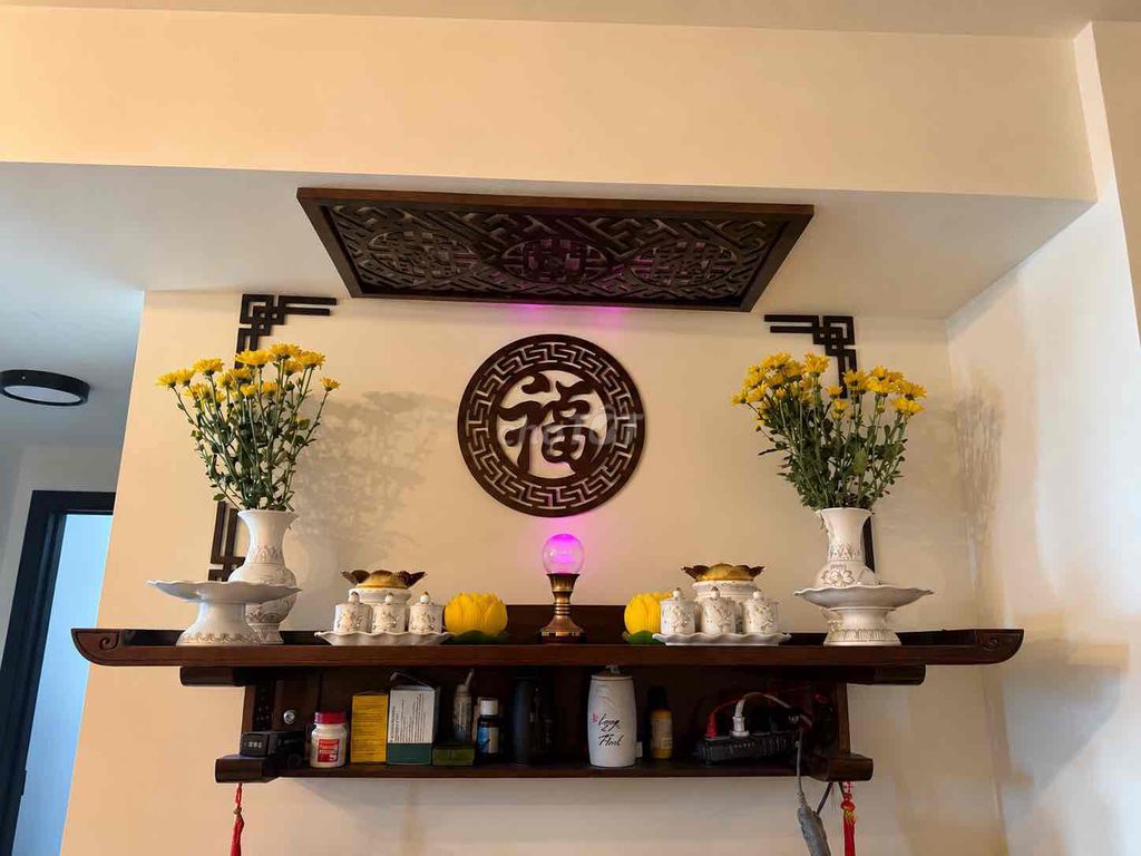 THANH LÝ BÀN THỜ TREO TƯỜNG GỖ MÀU ÓC CHÓ. Mua bán Nội thất, đồ gia dụng khác tại Quận 4 Tp Hồ Chí Minh được đăng bởi Khanh Chi hình 1