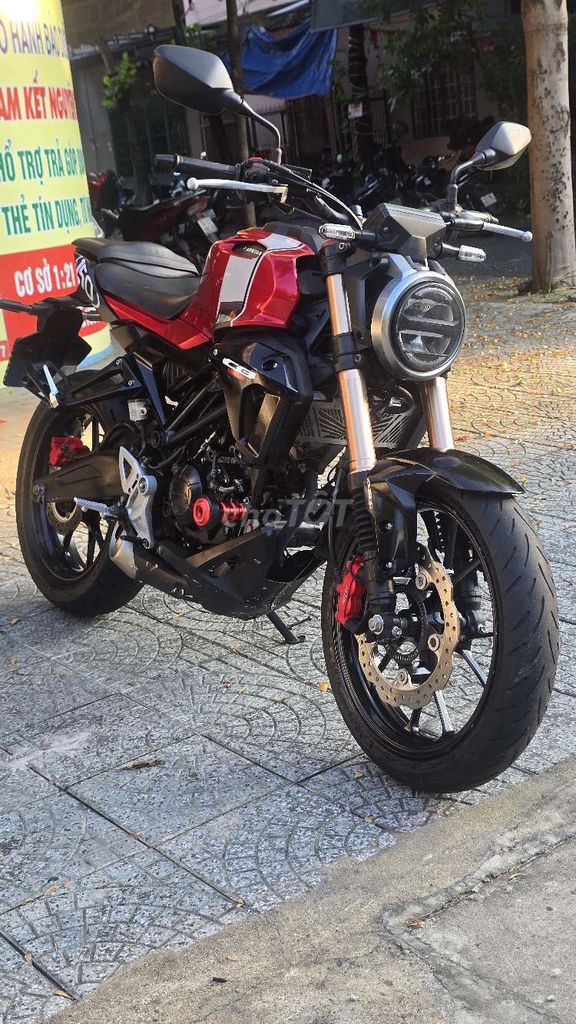 Хонда CB150R 2021 Красивый красный черный цинк 100%