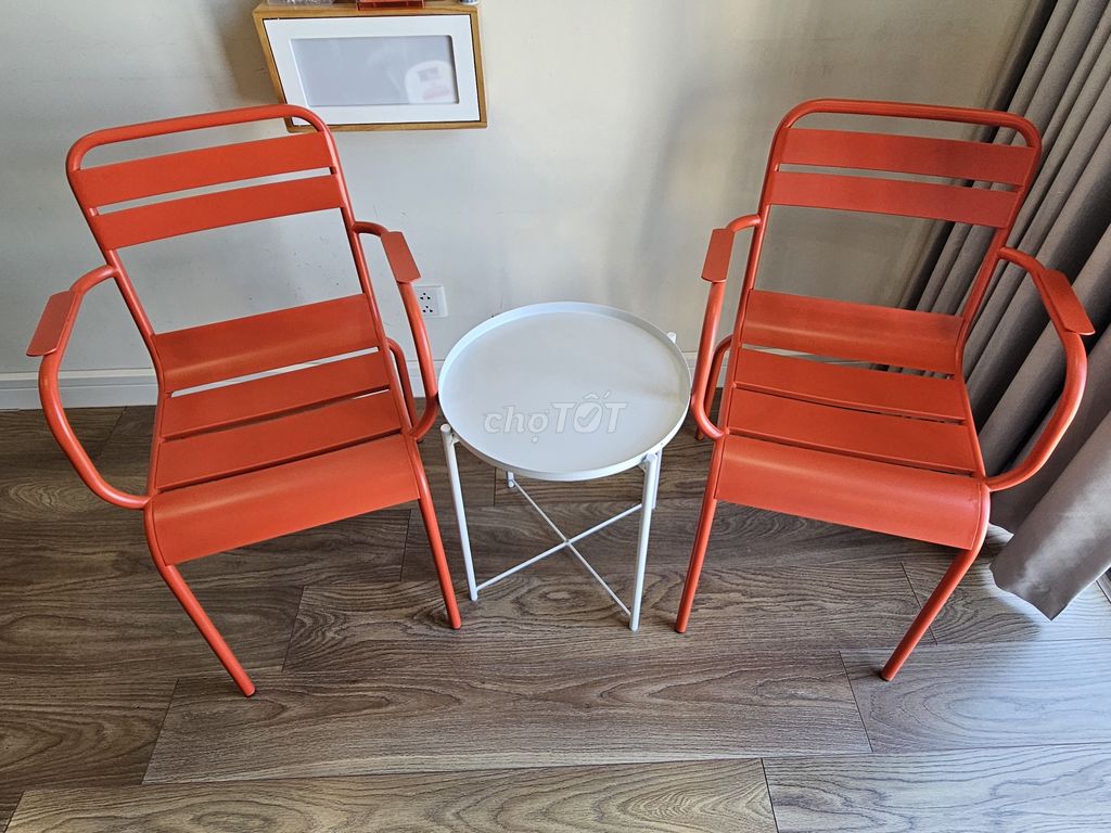 Bộ bàn ghế Come Home Kim loại Cam, Trắng. Mua bán Bàn ghế tại Quận Tây Hồ Hà Nội được đăng bởi Anh Hà hình 1