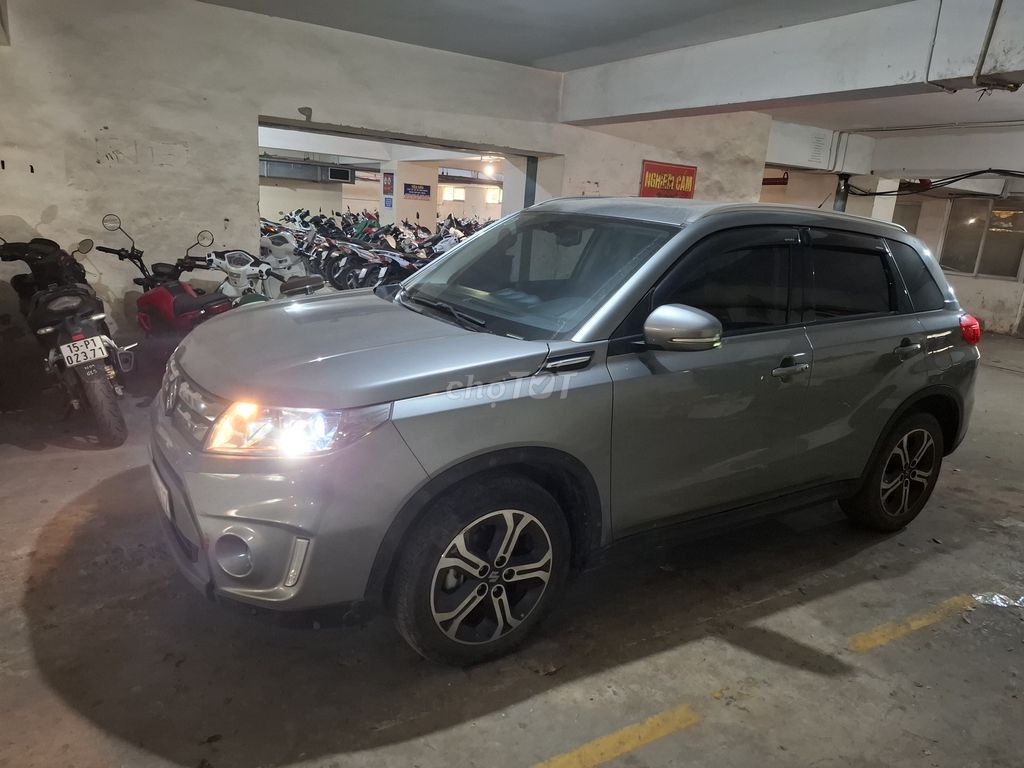 Suzuki Vitara 2016 Xám 38000 km. Mua bán Ô tô tại Quận Cầu Giấy Hà Nội được đăng bởi Ngọc Long hình 5
