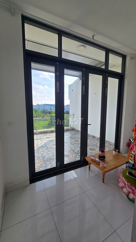Cần bán nhà ở Làng Sen 1 trệt 2 lầu 81,7 m2 Sổ hồng riêng