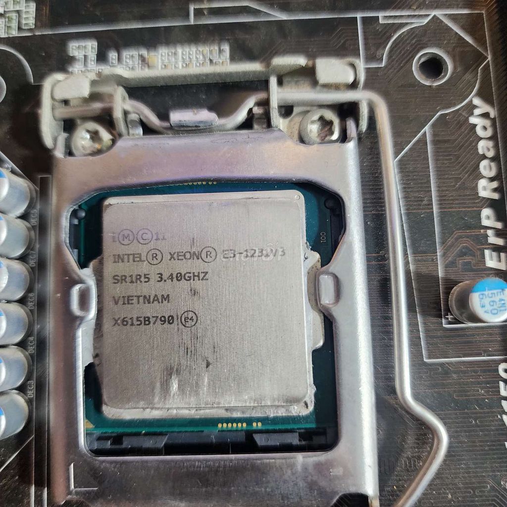 CPU Intel Xeon E3-1231V3 3.40GHz. Mua bán Linh kiện (RAM, Card...) tại Huyện Trảng Bàng Tây Ninh được đăng bởi Dan Nguyen hình 1