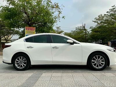 Mazda 3 2022 luxury