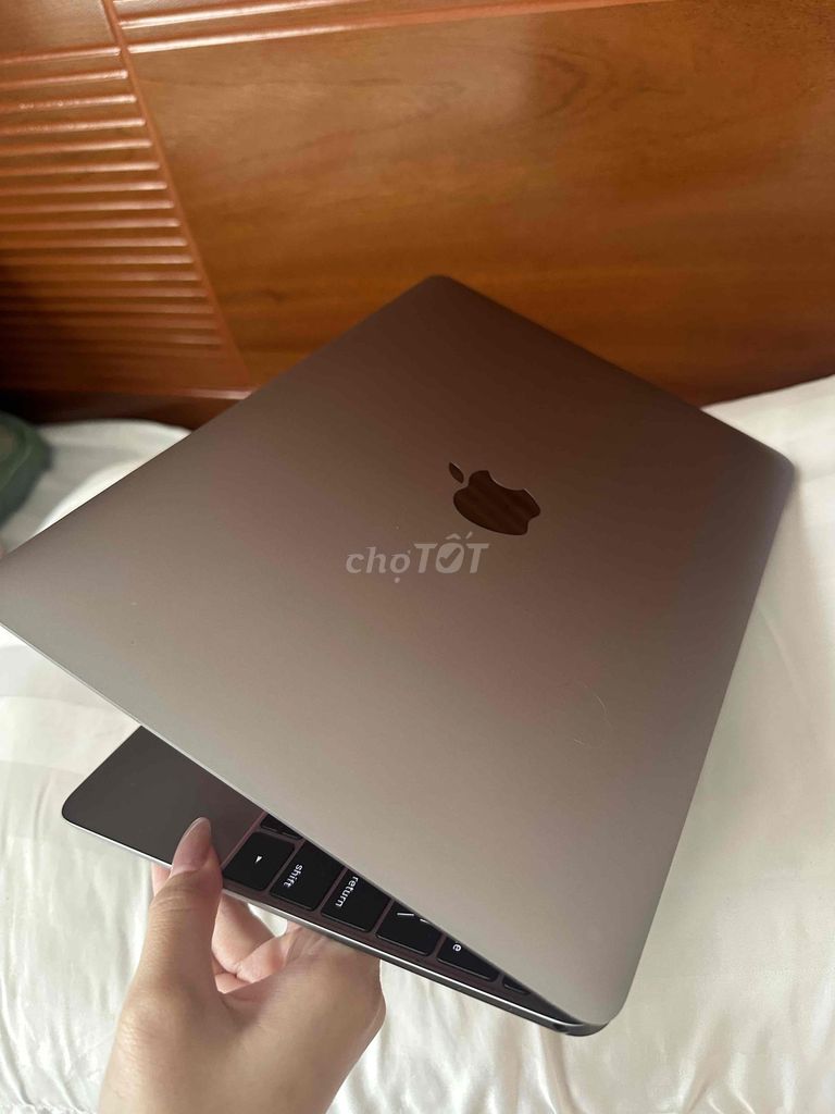 Apple MacBook Retina 2017 12 inch 8GB/500GB. Mua bán Laptop tại Quận Bình Tân Tp Hồ Chí Minh được đăng bởi chu chu hình 1