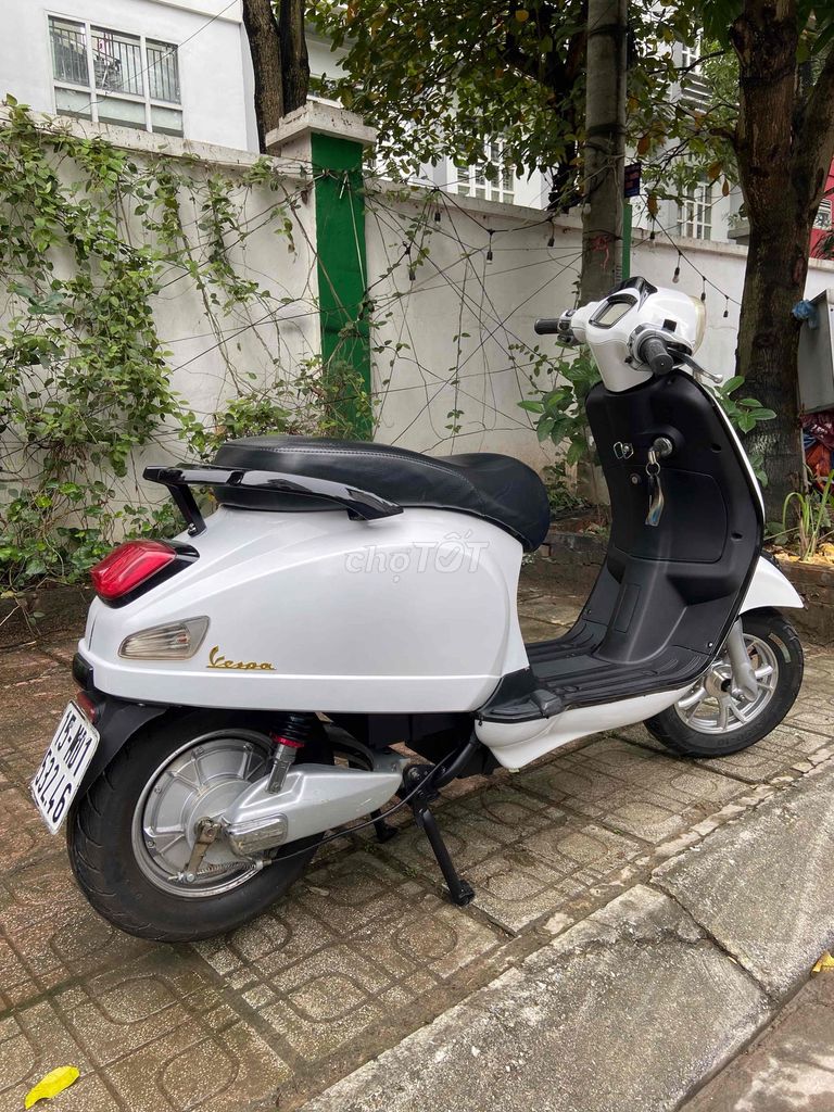 Xe máy điện DKbike Vespa Trắng. Mua bán Xe điện tại Quận Long Biên Hà Nội được đăng bởi Xe điện Huân Linh hình 7