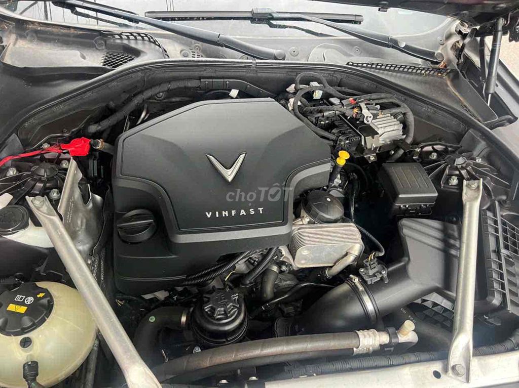 VinFast Lux A2.0 2019 - 52000 km. Mua bán Ô tô tại Thị xã Hoài Nhơn Bình Định được đăng bởi Lộc Phát hình 8