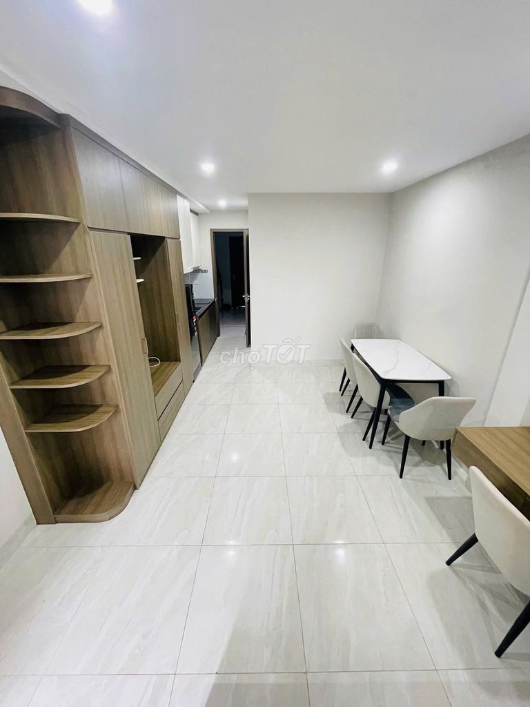 Студия со всей мебелью рядом с Louis City, Хоангмай