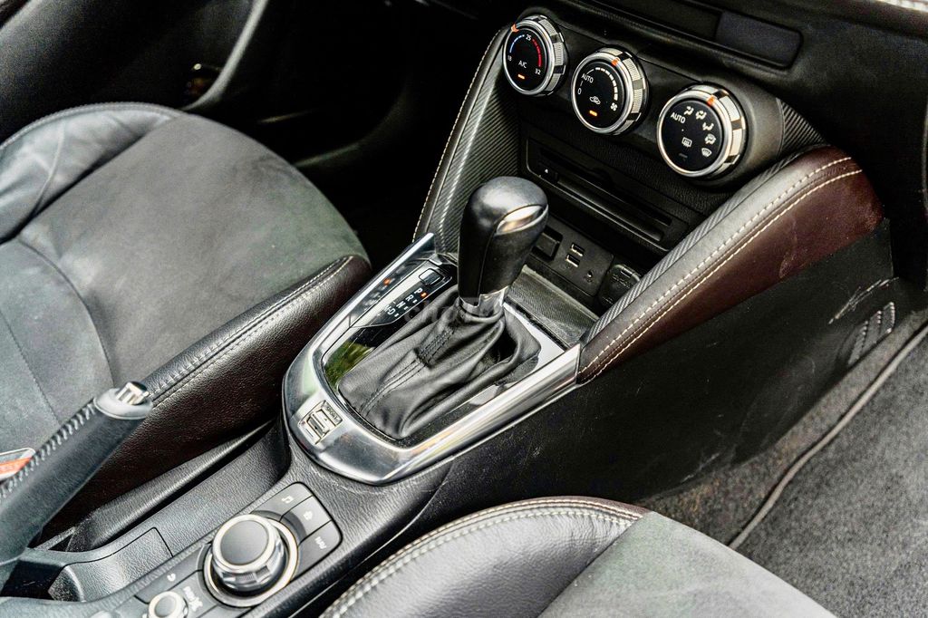 Mazda 2 Luxury 2019 - xe gia đình, giữ rất kỹ. Mua bán Ô tô tại Quận Bình Tân Tp Hồ Chí Minh được đăng bởi Trường Nguyễn Xe Sang hình 16