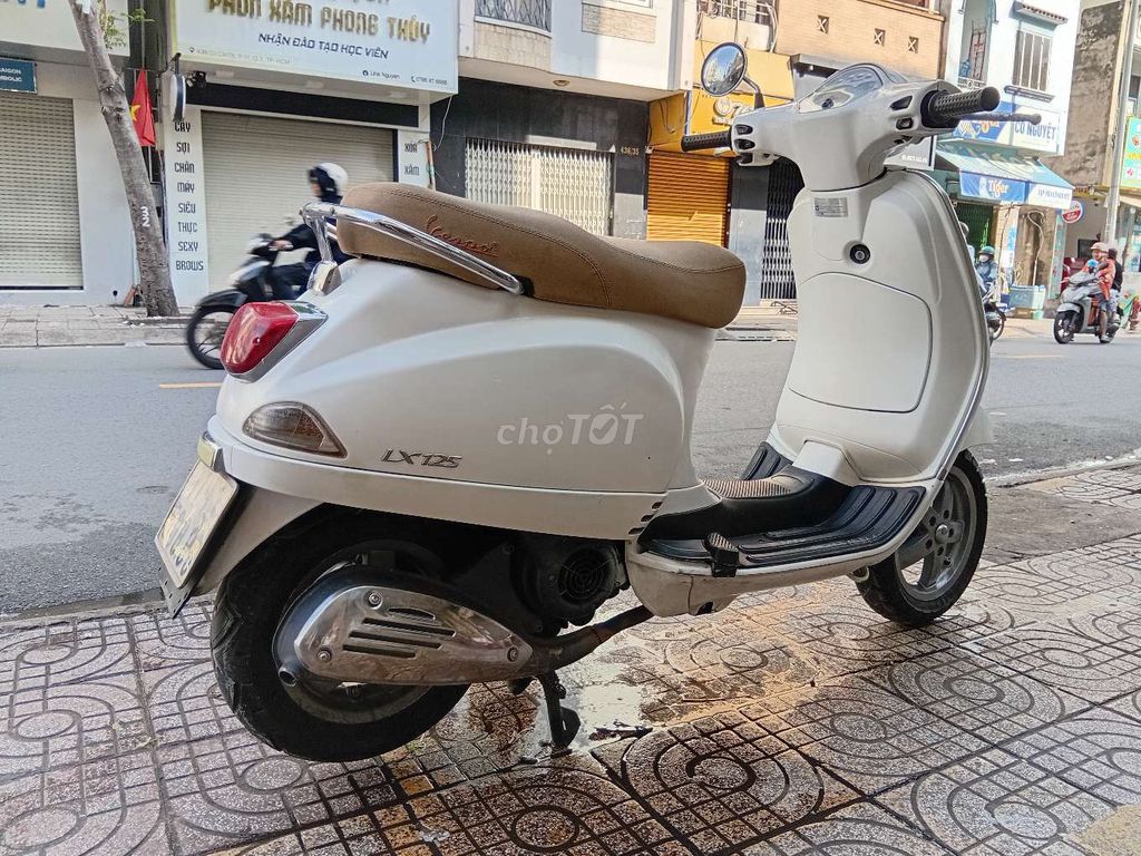 Cần bán xe vespa lx 125 zin đẹp. Mua bán Xe máy tại Quận 3 Tp Hồ Chí Minh được đăng bởi Nguyễn văn sùng hình 5