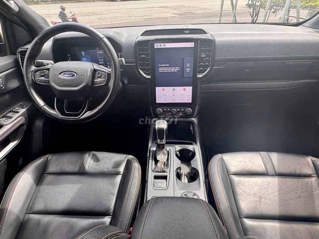 RANGER WILDTRACK 2.0 4x4 AT 2023 - odo 33k chuẩn. Mua bán Ô tô tại Quận 7 Tp Hồ Chí Minh được đăng bởi Tân Thuận Ford Sài Gòn hình 8