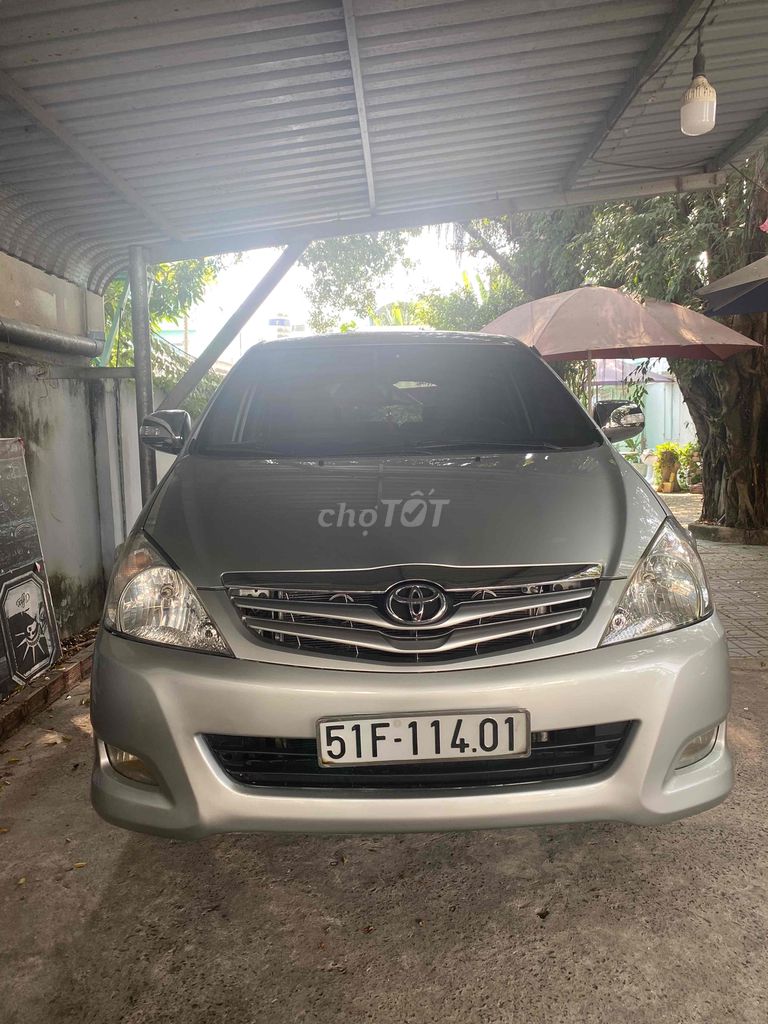 Toyota Innova 2009 G - 89 km