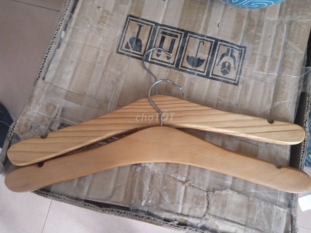 Móc treo quần áo Gỗ . Mua bán Nội thất, đồ gia dụng khác tại Thành phố Vũng Tàu Bà Rịa - Vũng Tàu được đăng bởi Bình Như Nguyễn hình 1