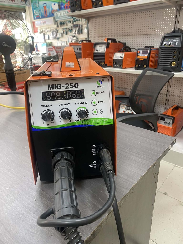 Máy hàn Hitbox MIG 250 Inverter Cam. Mua bán Đồ chuyên dụng, Giống nuôi trồng tại Thành phố Thủ Đức Tp Hồ Chí Minh được đăng bởi Bình Nam Bình Dương hình 1