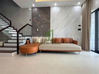 Rent · 3 bd · 150 м² · Quận Ngũ Hành Sơn, ул. Đường Nguyễn Phan Chánh