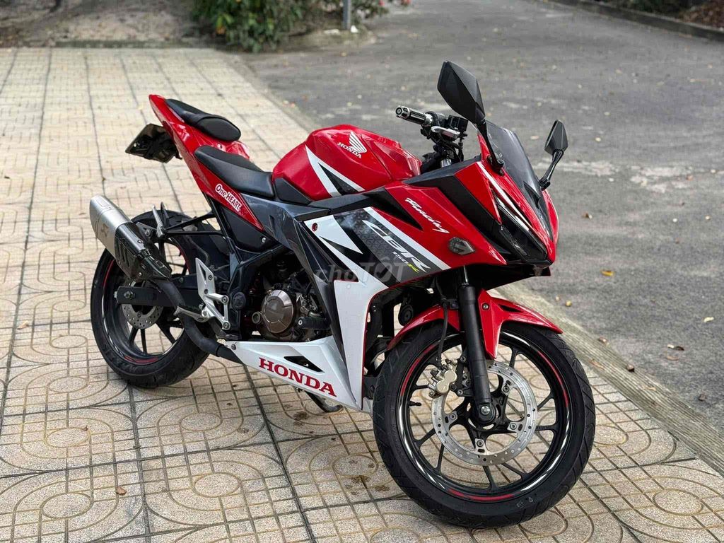 BÁN XE CBR 2018 CỌP CHÍNH CHỦ CÔNG CHỨNG