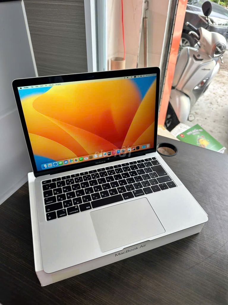 Apple MacBook Air 13 inch 2018 i5 8GB/256GB Bạc. Mua bán Laptop tại Thành phố Thuận An Bình Dương được đăng bởi VŨ XUÂN ĐẠT hình 1