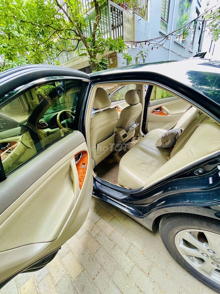 Toyota Camry LE 2010 из США — черный