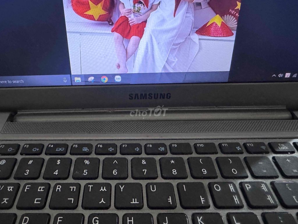 Samsung NP300E4C i5 8GB. Mua bán Laptop tại Quận Nam Từ Liêm Hà Nội được đăng bởi Tô văn nghĩa hình 1