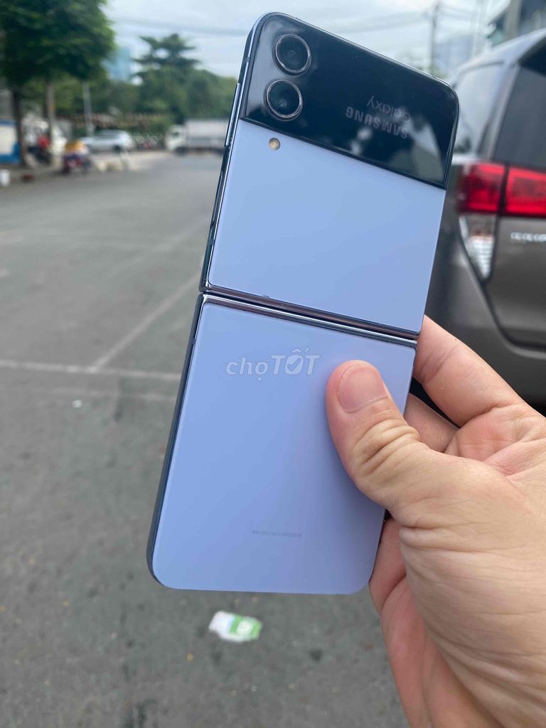 Samsung Galaxy Z Flip 4 512Gb. Mua bán Điện thoại tại Quận 4 Tp Hồ Chí Minh được đăng bởi Lê Huỳnh Hữu Nhân hình 1