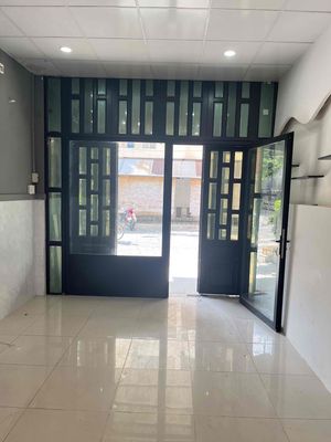 Bán nhà chung cư tầng trệt