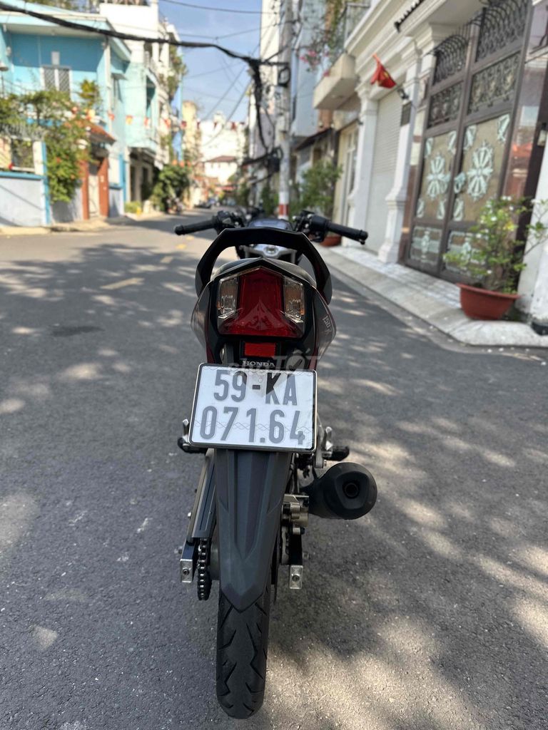 Honda Sonic 2019 màu Đỏ. Mua bán Xe máy tại Quận Tân Phú Tp Hồ Chí Minh được đăng bởi Nguyễn Bảy hình 4