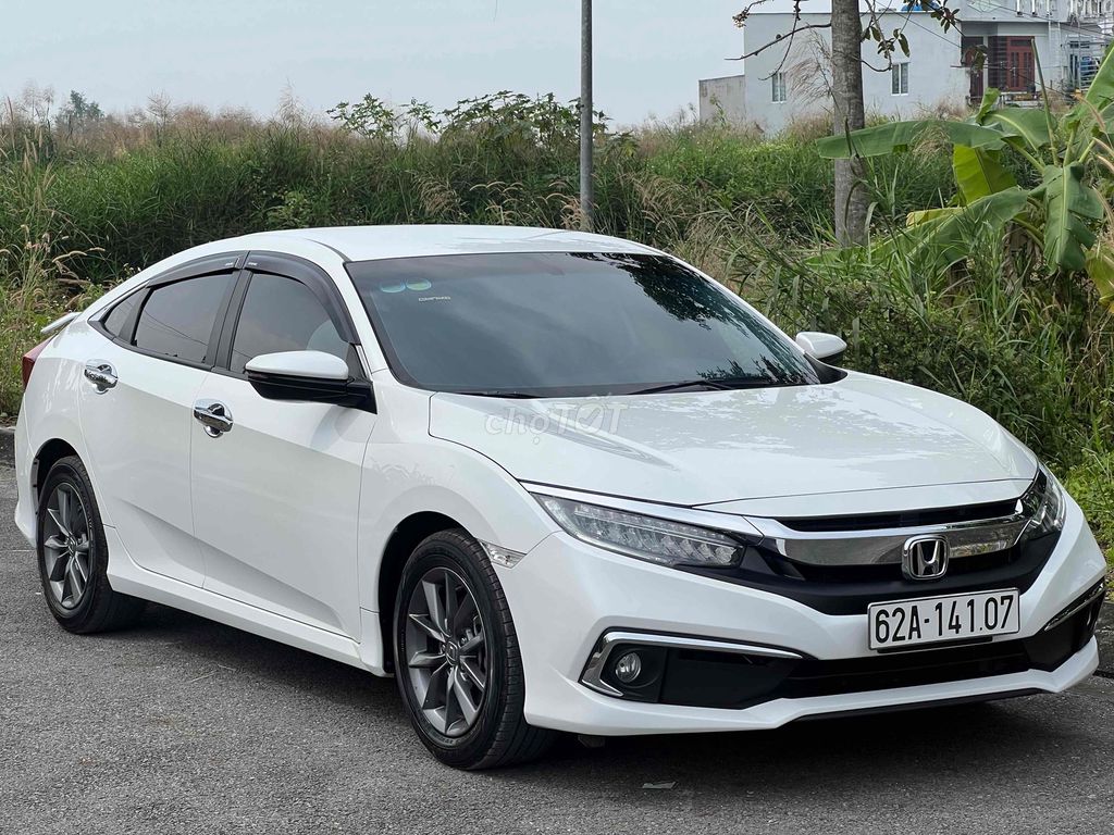 Civic 2019 1.8G , 1 chủ mua mới , odo 6v, 4 vỏ zin. Mua bán Ô tô tại Huyện Củ Chi Tp Hồ Chí Minh được đăng bởi Văn Tài hình 3