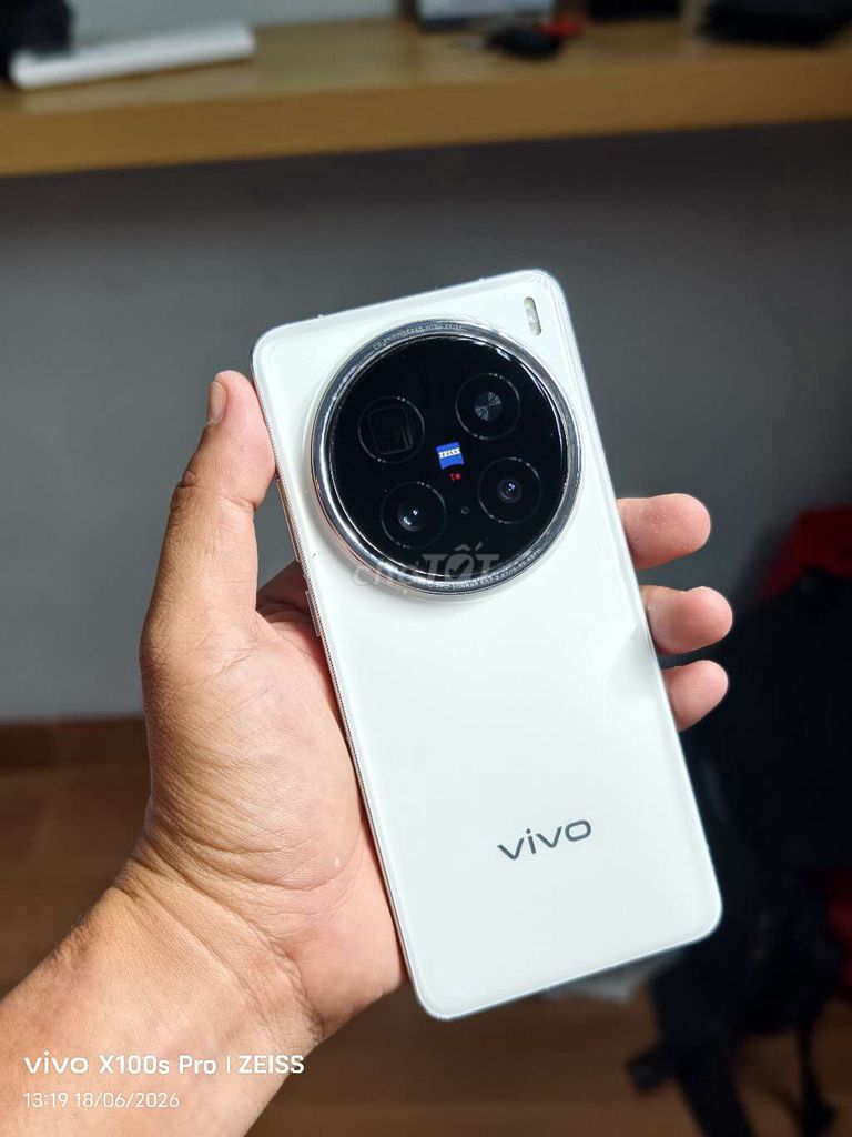 Vivo X200 Pro 12GB/256GB Trắng Đã sử dụng. Mua bán Điện thoại tại Thành phố Mỹ Tho Tiền Giang được đăng bởi Tony Nguyen hình 1