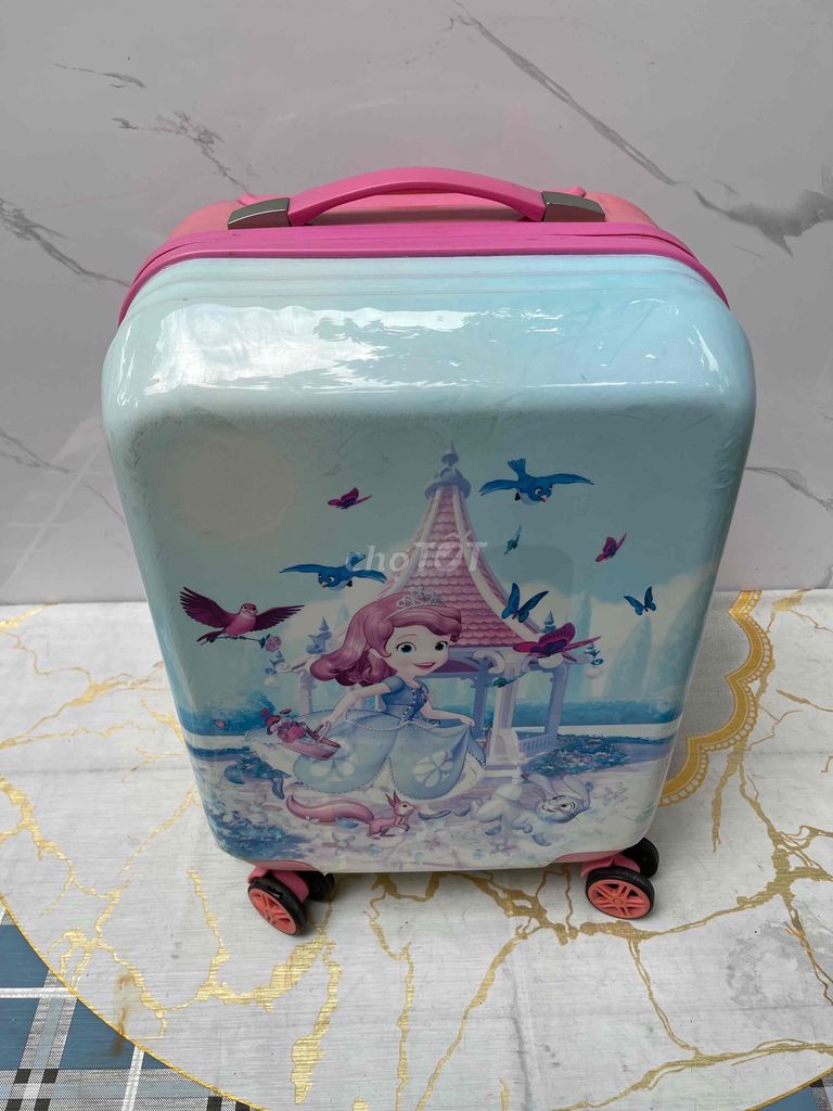 Vali nữ còn mới. Mua bán Túi xách tại Quận 7 Tp Hồ Chí Minh được đăng bởi Tâm hình 1