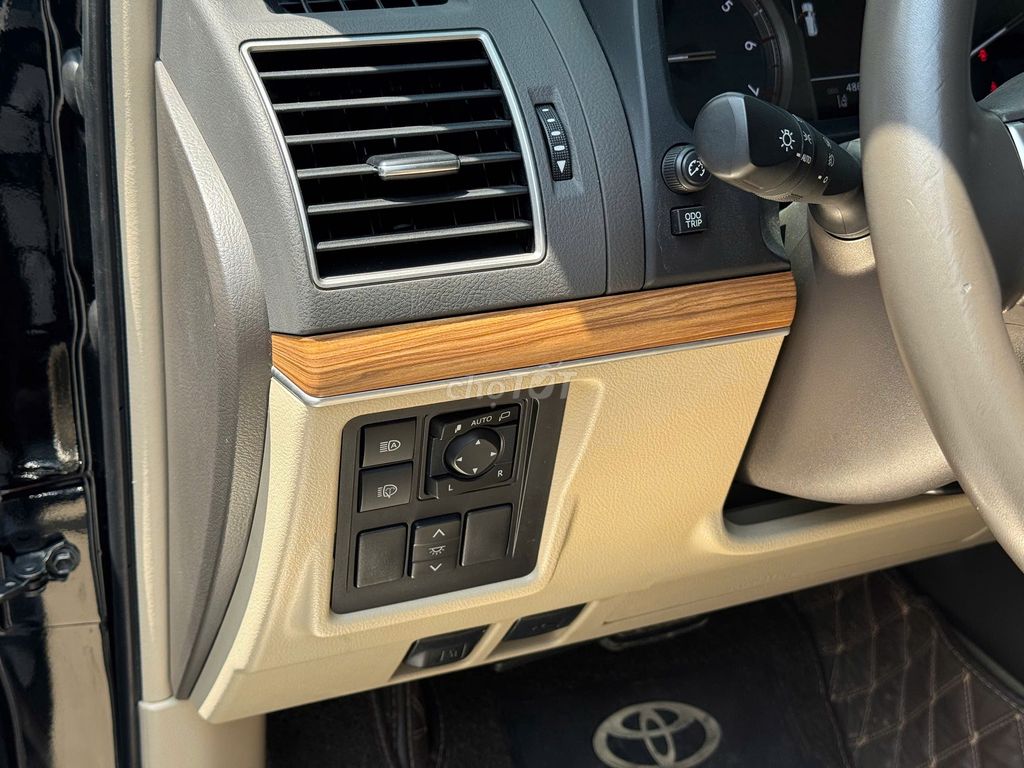 Toyota Land Cruiser Prado 2.7 2019 model 2020. Mua bán Ô tô tại Quận Thanh Xuân Hà Nội được đăng bởi Nguyễn Tuấn Hoàng hình 15